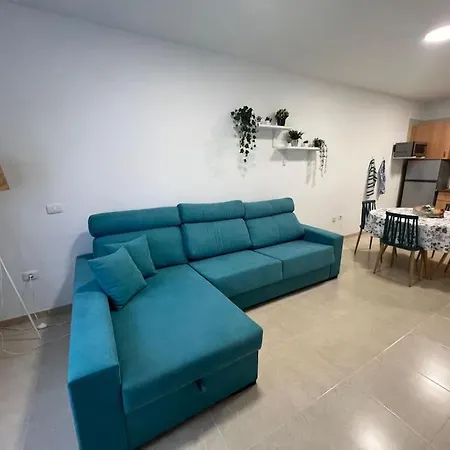 Apartamento Luminoso Con Diseno La Ola Azul דירה *